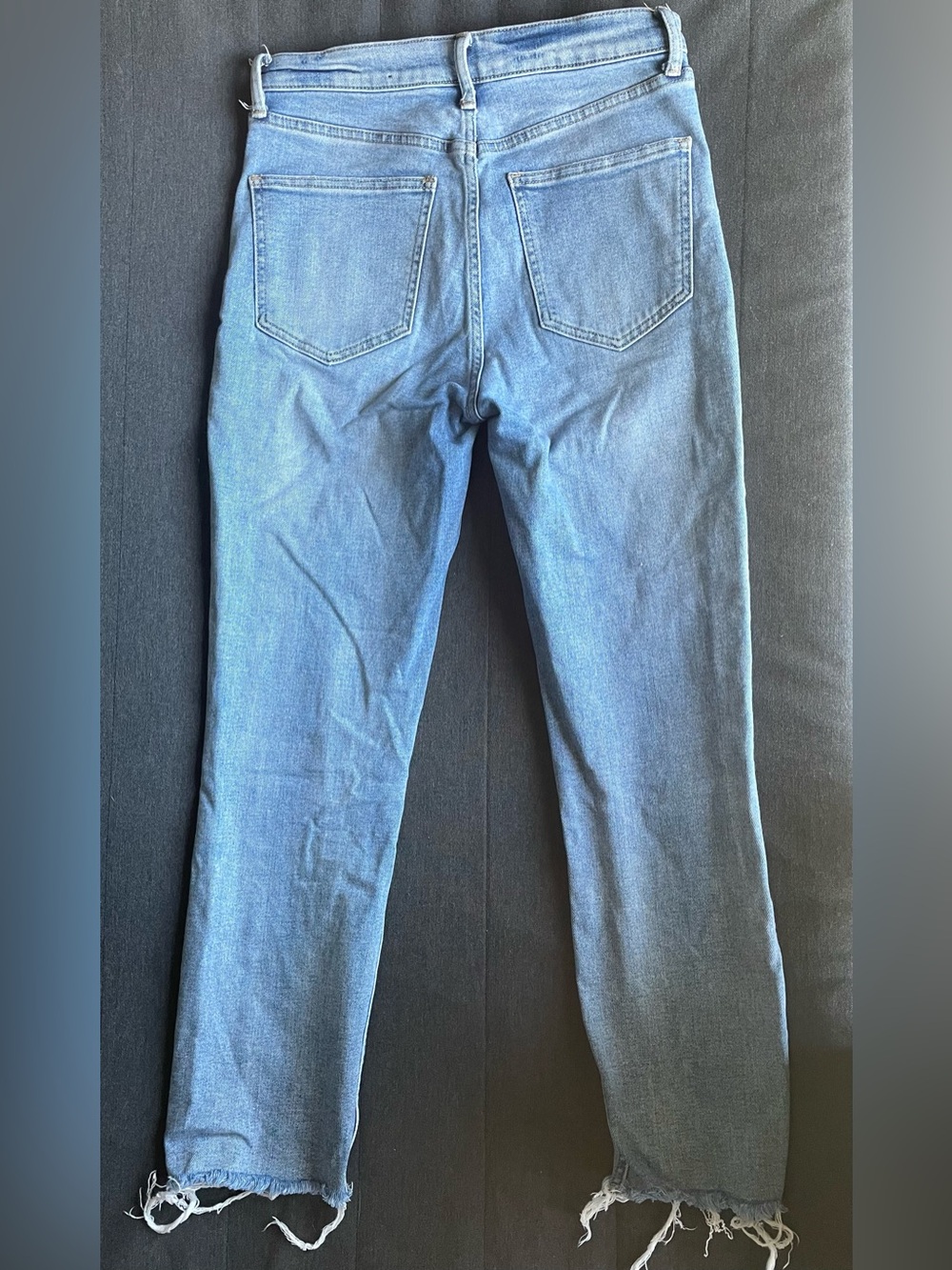 GAP vintage high rise ankle jeans with button fly and raw hem, 27 waist (size 4) - Picture 10 of 10